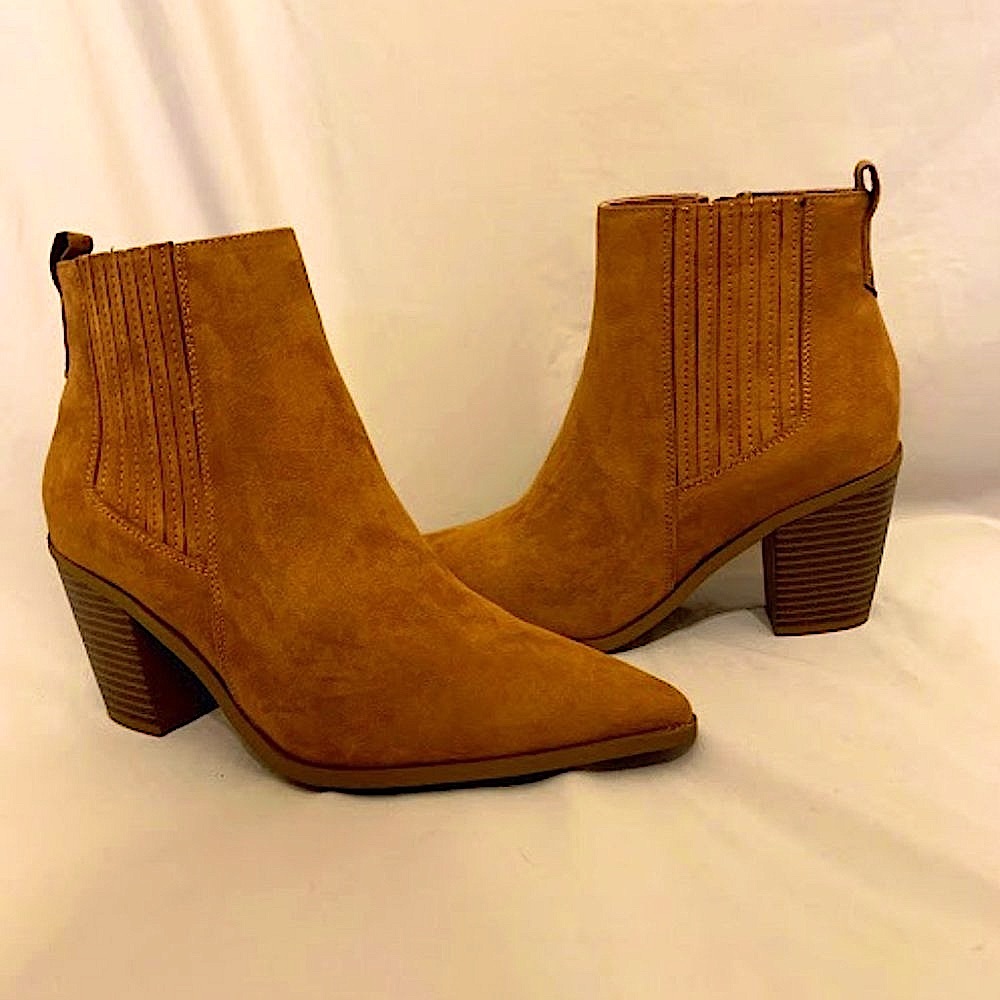 JustFab "Olwen" Light Brown Ankle Boots with Chunky Heel & Zipper Openings